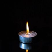 candle-2651278_640